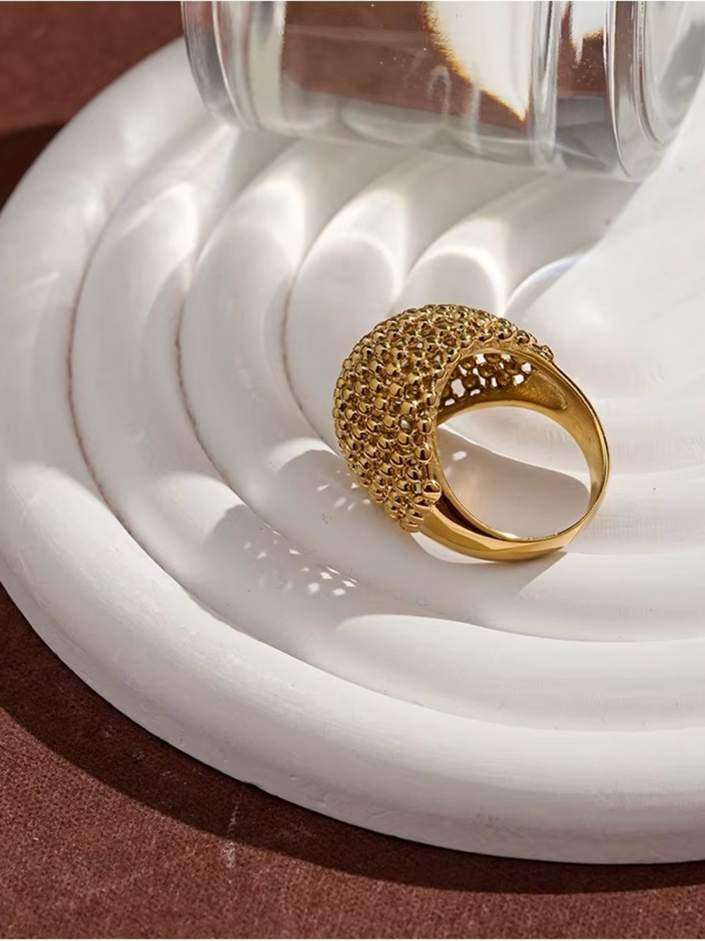 Chunky Gold plated ring with a textured surface #rave #statement #goldenring - Picture 4 of 5